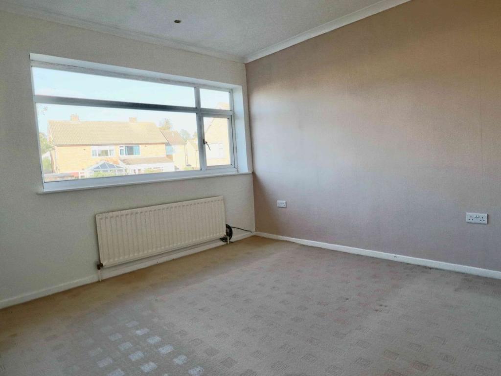 Bedroom 1 (rear)
