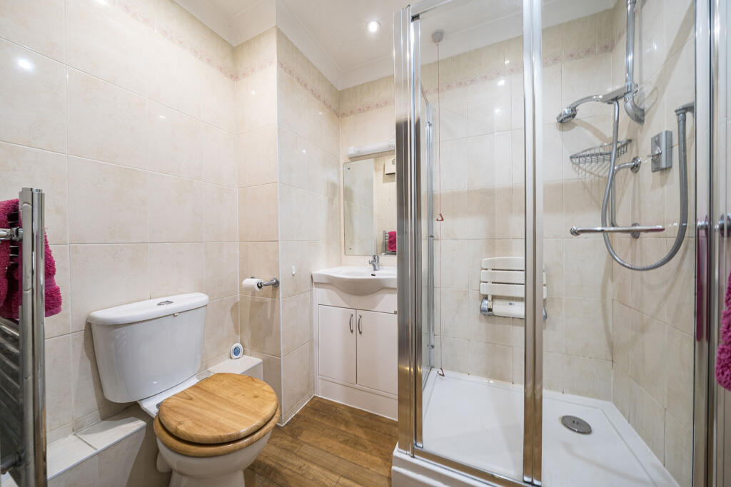 1305961-8-684969e...