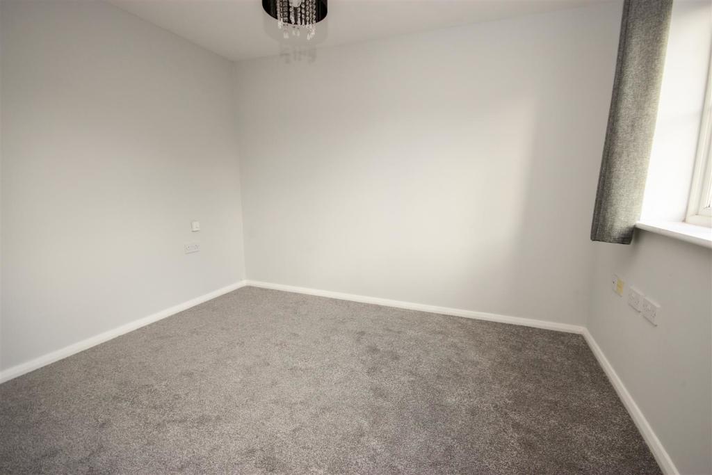 Master Bedroom.jpg