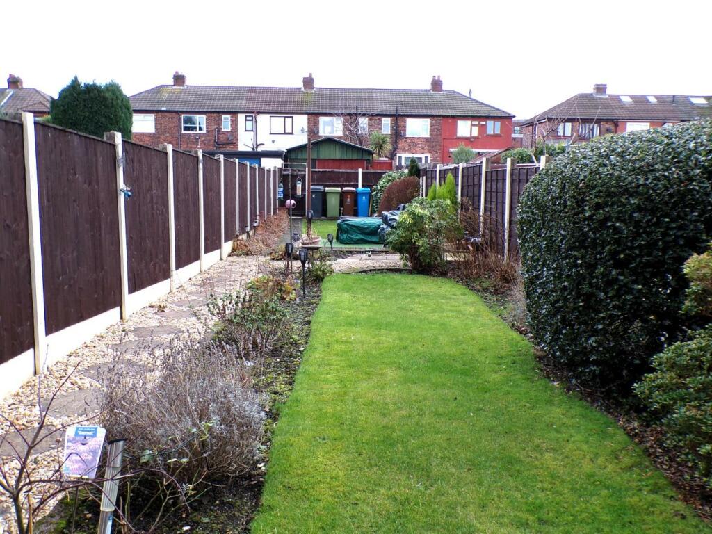 NormanSt35gdn1.JPG