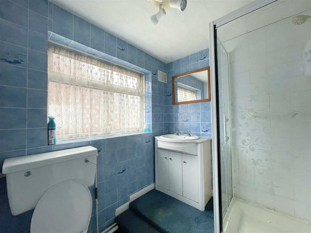 Bathroom (1).jpeg