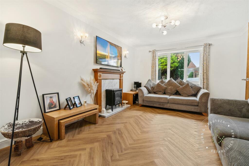 Acorn Grove, Pontprennau, Hern Crabtree (16).jpg