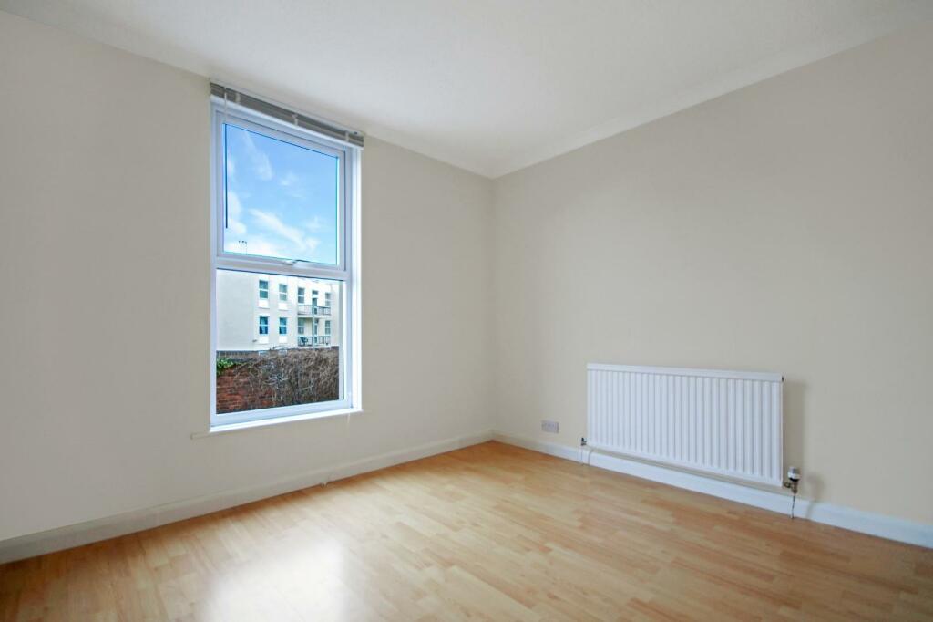 Bedroom 3.jpg