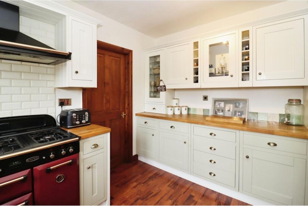 Cottage Kitchen