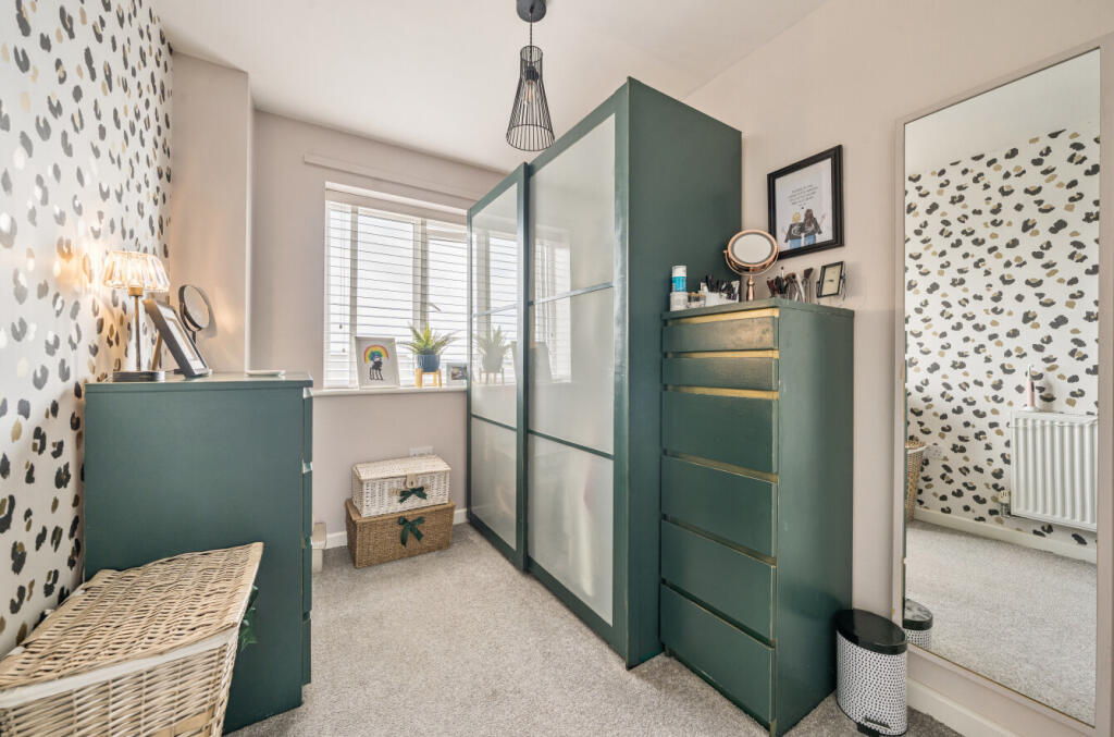 1317693-16-6867a6...