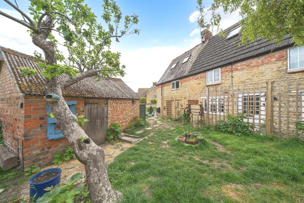 1 Mill Lane, Stoke Bruerne (13).jpg