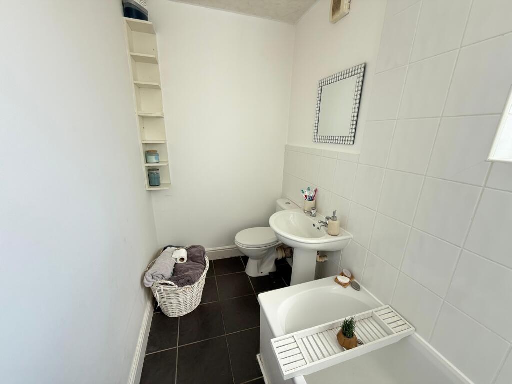 bathroom 1.2