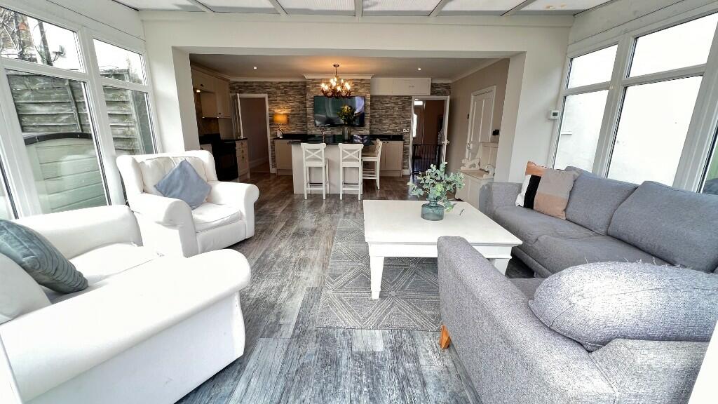 Garden Room/Kitchen