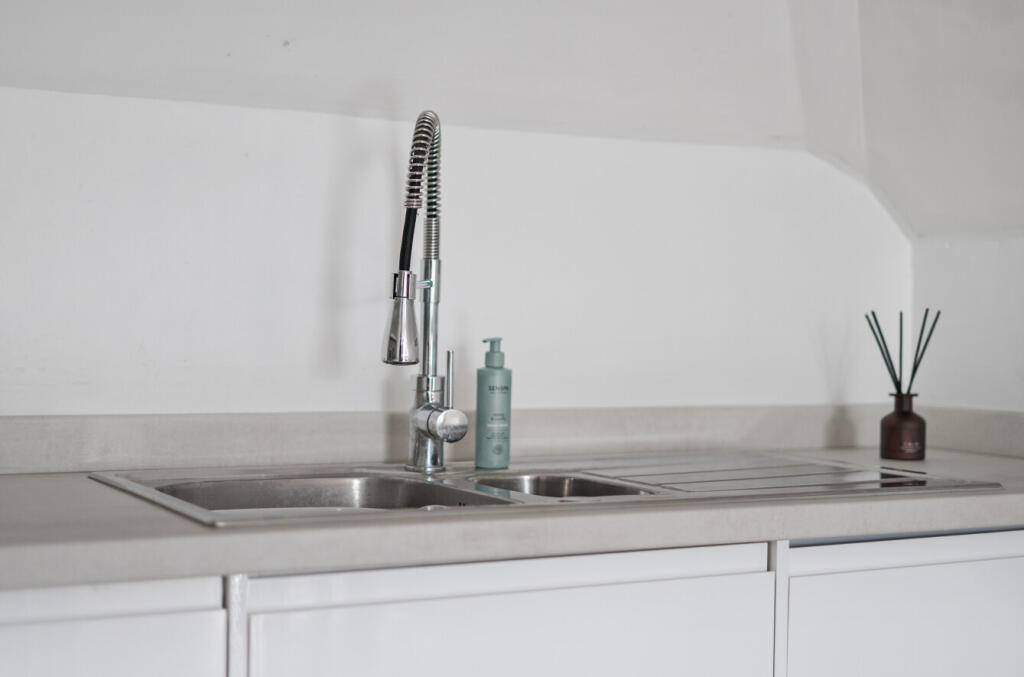 1373416-31-6909cf...