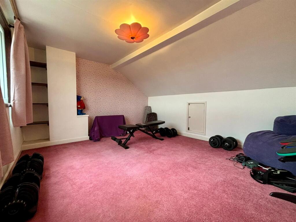 WhatsApp Image 2024-08-12 at 15.00.50 (4).jpeg