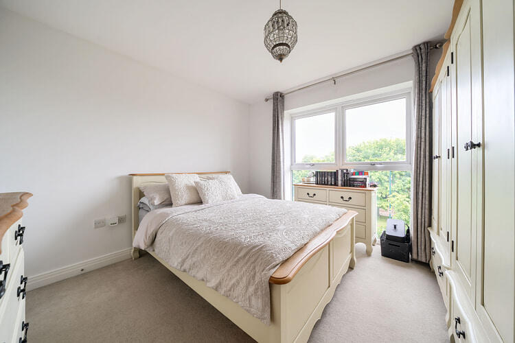 1305627 8 6841a4e77d6f9