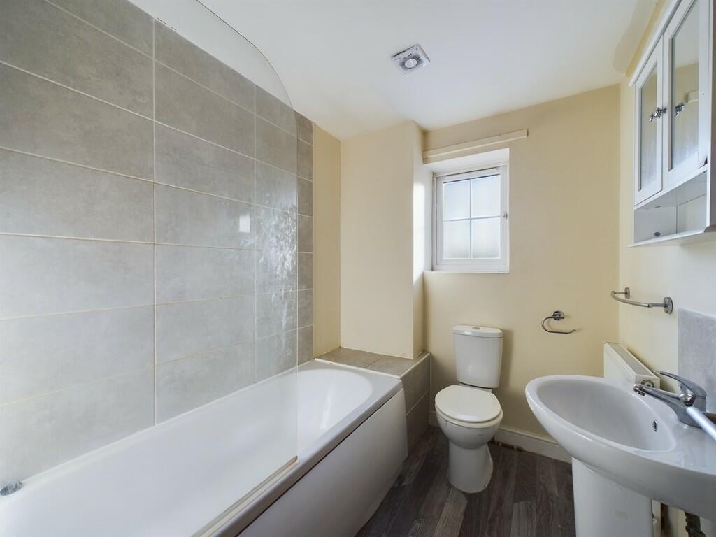 CAM02060G0-PR0258...