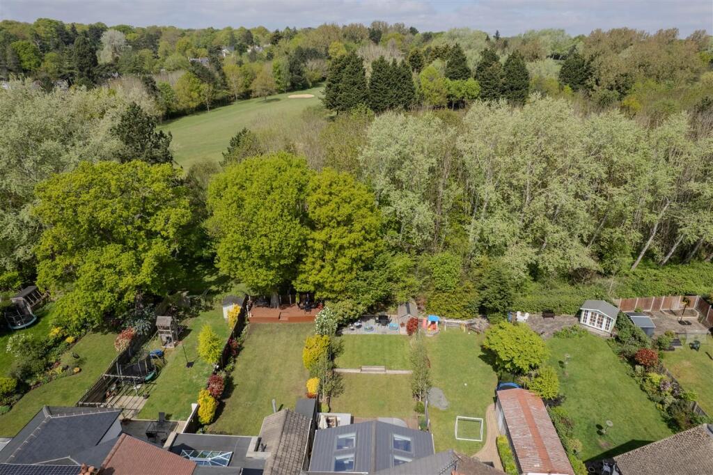 17 Woodland Way aerial  (7).jpg