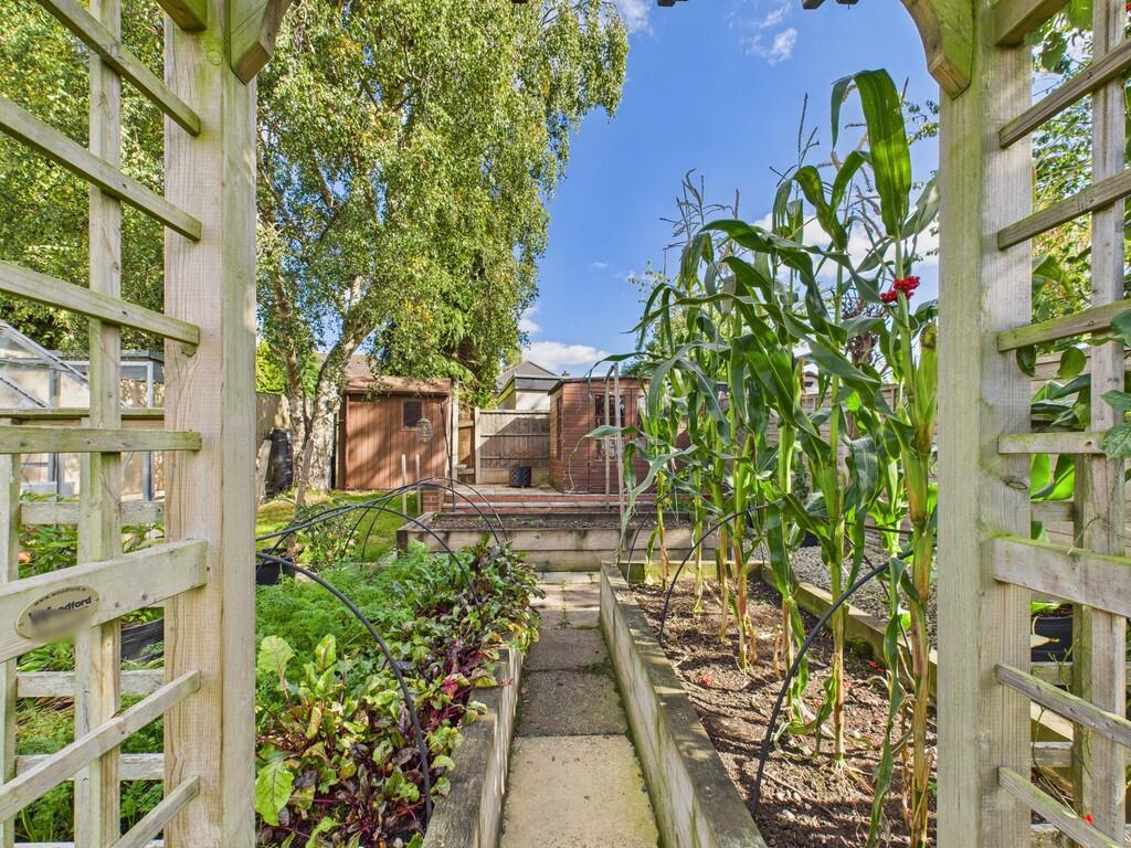 CAM03830G0-PR0220...