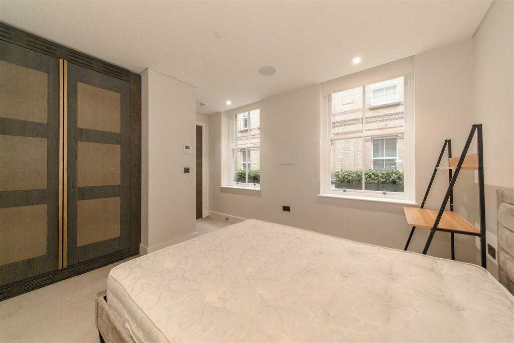 Master Bedroom.jpg