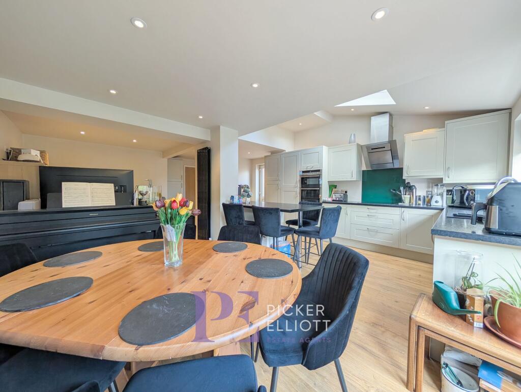 Living Kitchen