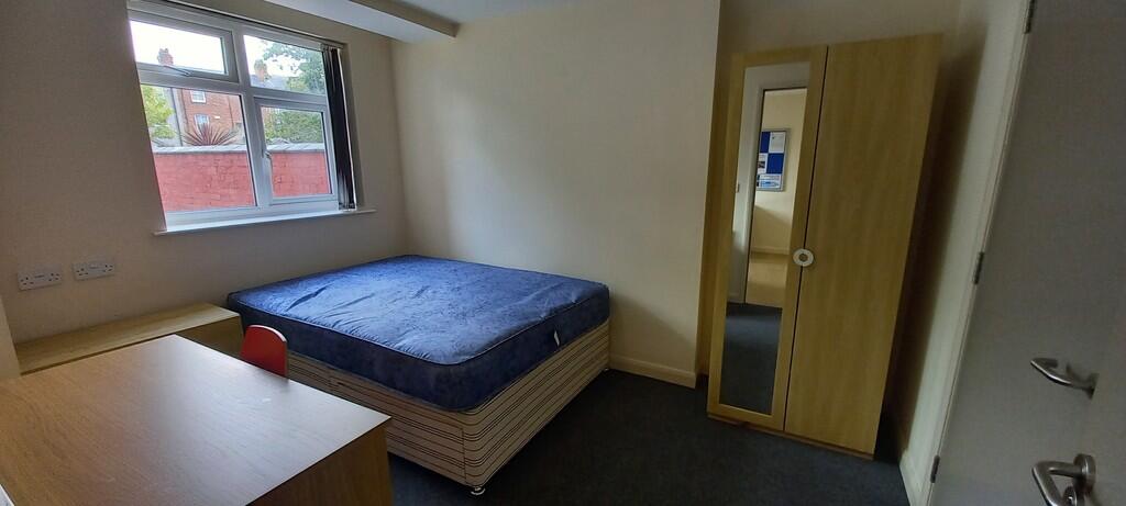 ROOM 2
