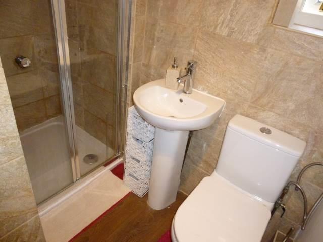 Shower room.JPG