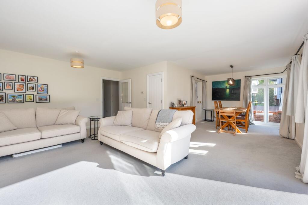 Living / Dining Room