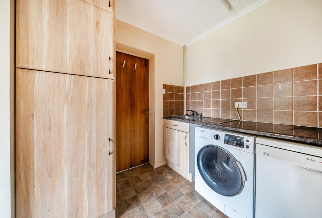 1372890-7-69035cb...