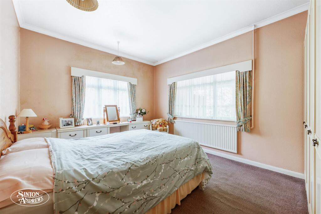 April Cottage, Walmer Gardens-20.jpg