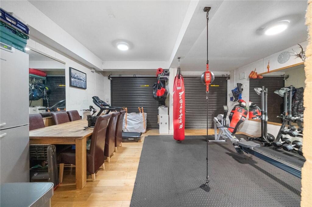 Freshfield Road, Formby, L37