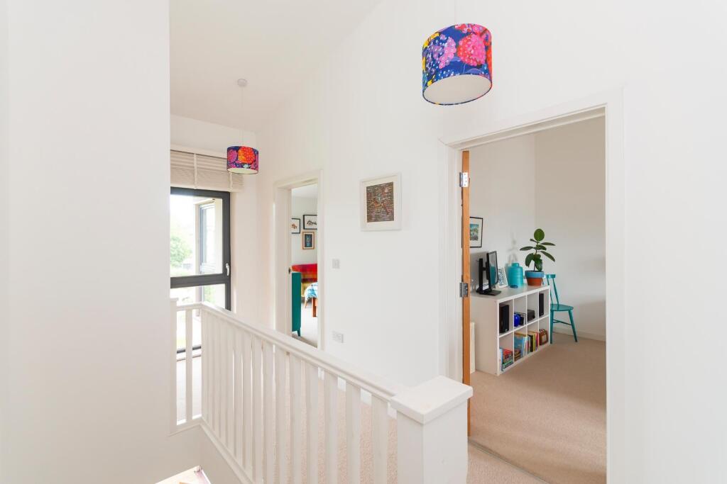 YAWNAMOR41 - Landing C.jpg