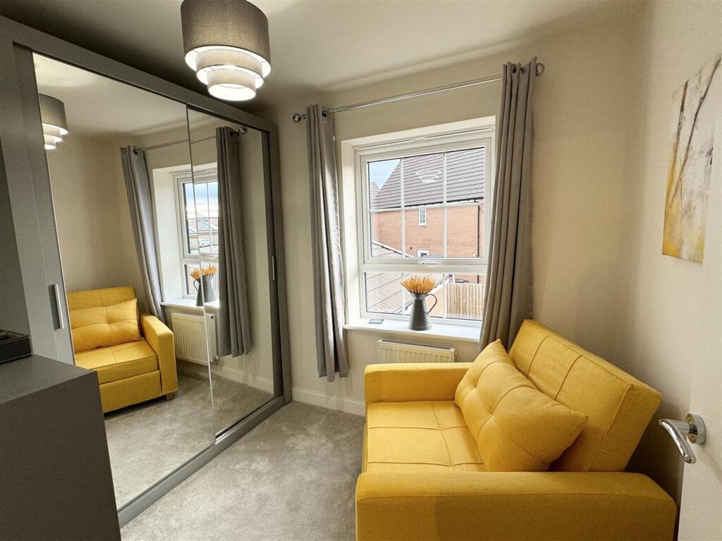 Fourth bedroom