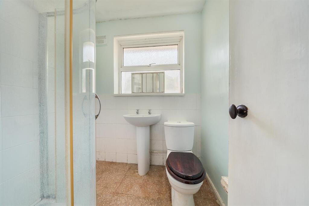 103 McKinnell Crescent (10).jpg