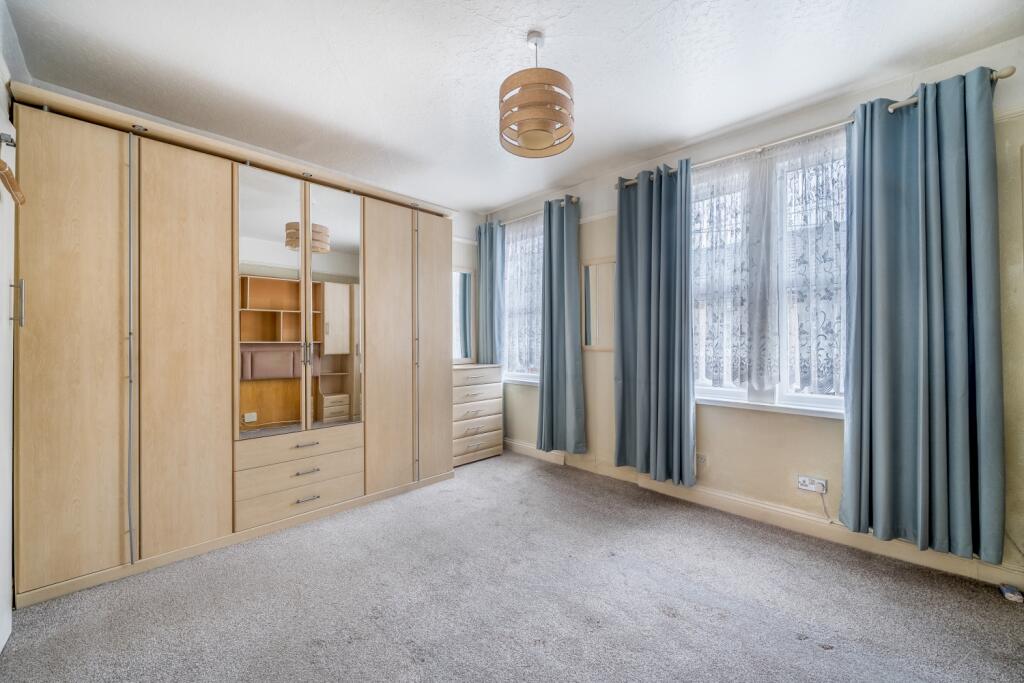 1388573-13-6937fac76d2a0-ARW