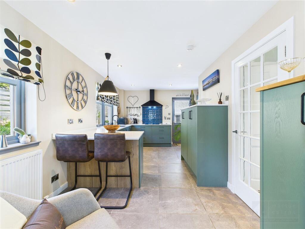 Kitchen Breakfast Area