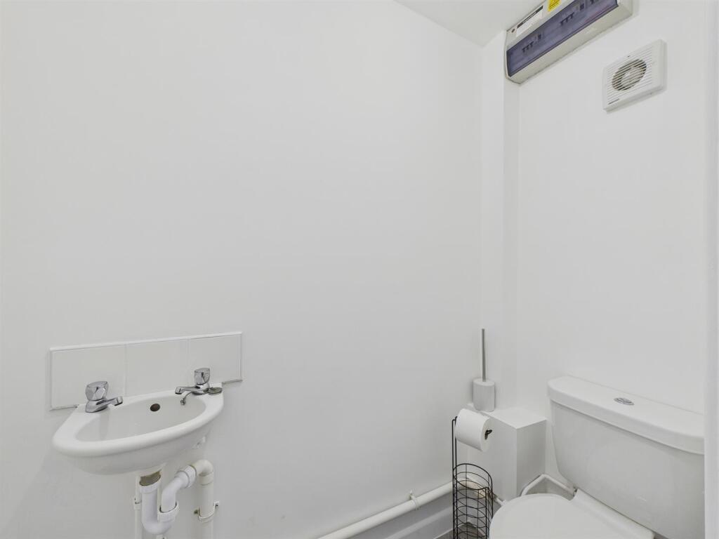 Downstairs WC.jpg