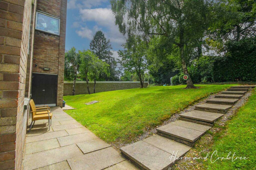 MYg_c1Vf1TDcPcLDO7r3rdPCbSE copy-2.jpg