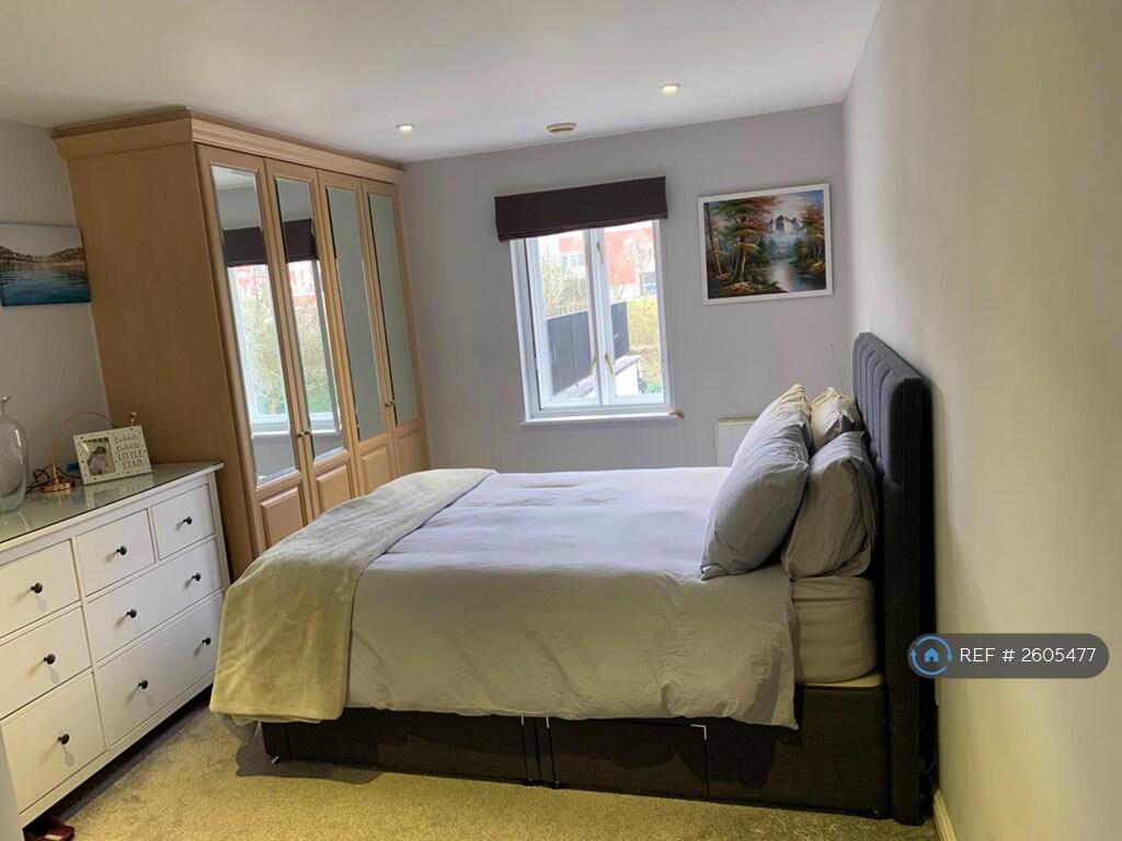 Main Bedroom