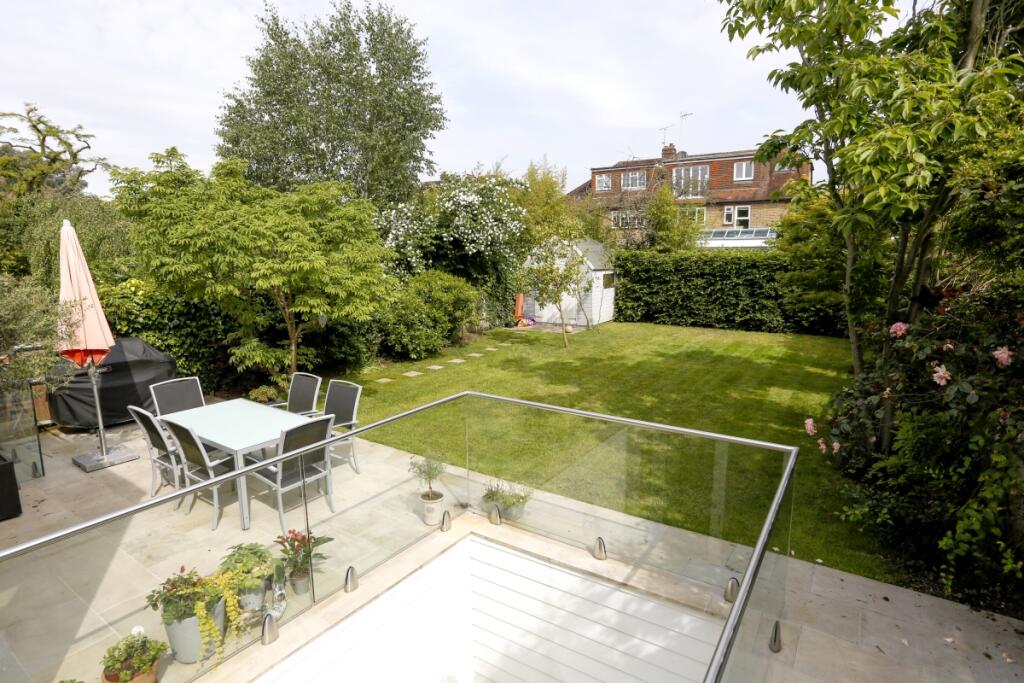 lauderdale-drive-...