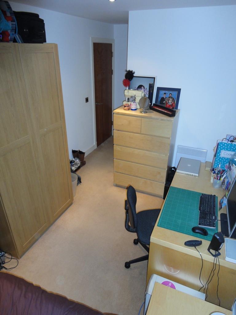 2nd Bedroom/OFFICE