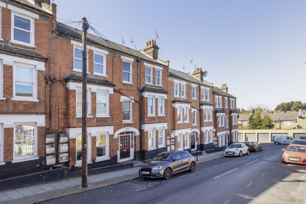 Flat_5__5_Theatre_Rd