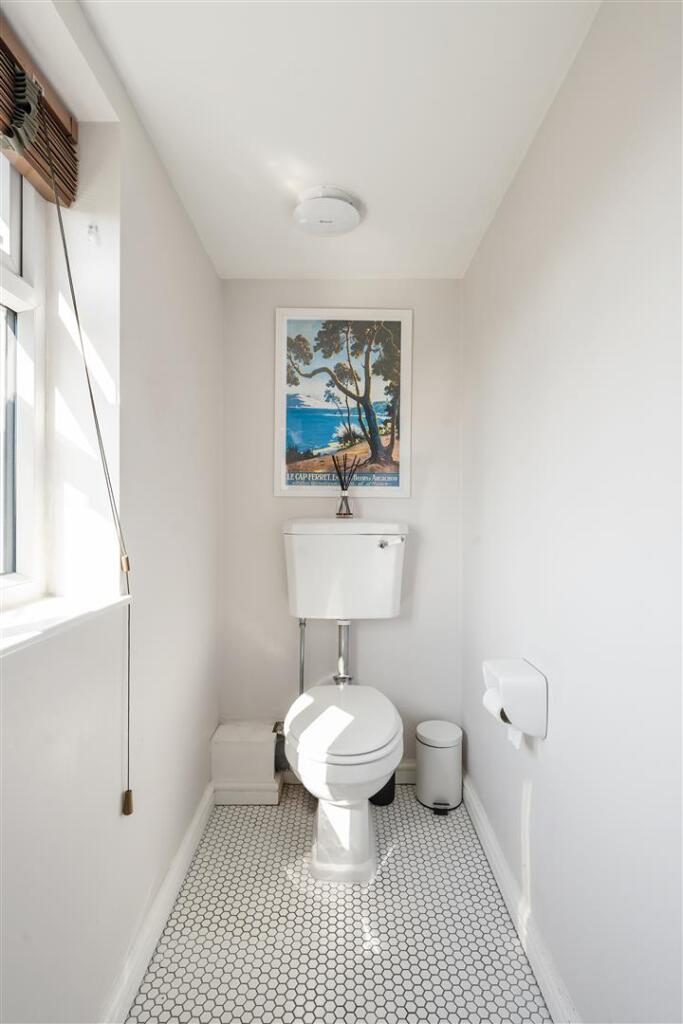 Folkestone Road, E17