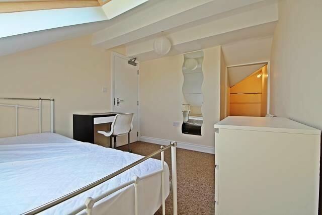 14_Bedroom 5sml
