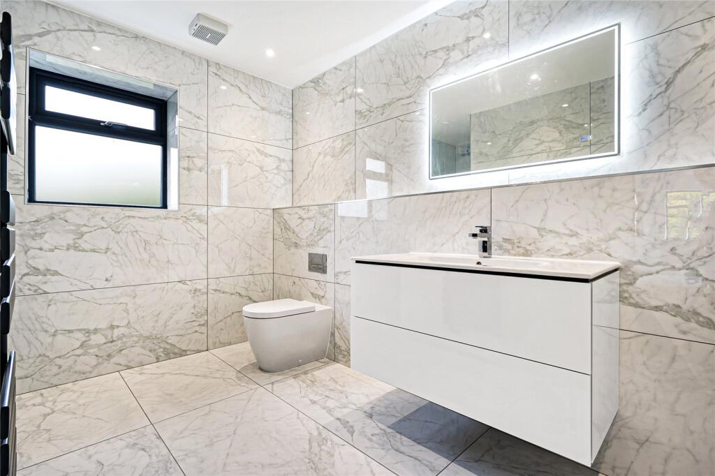 En Suite - Plot 1