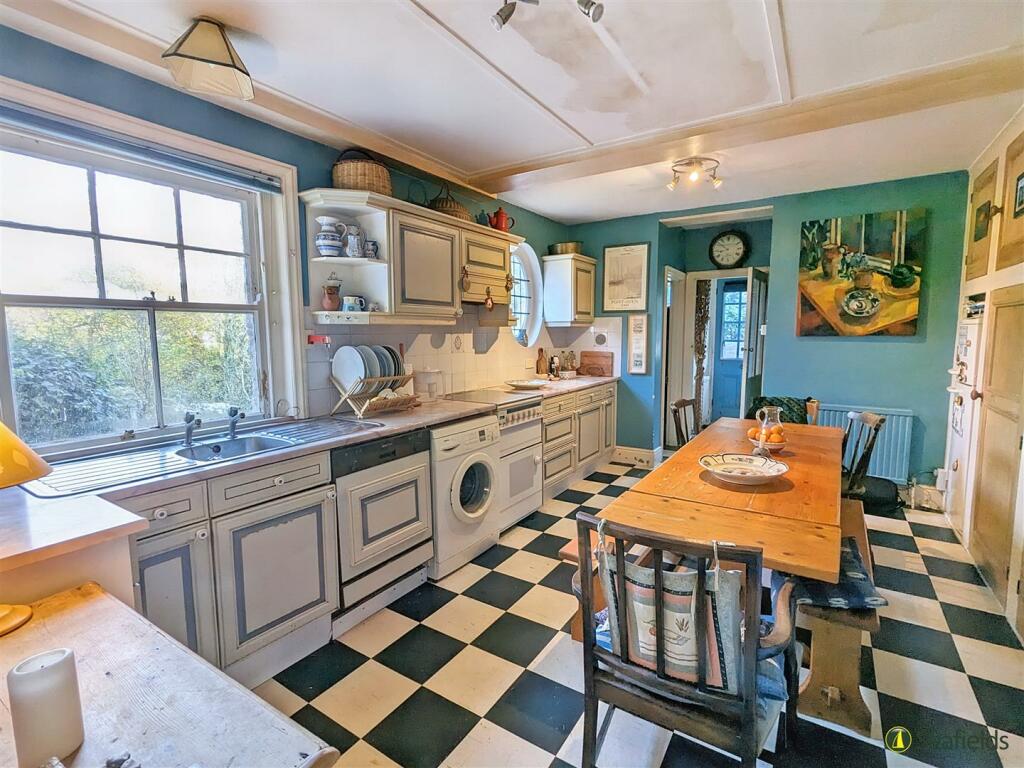 Kitchen Diner.jpg