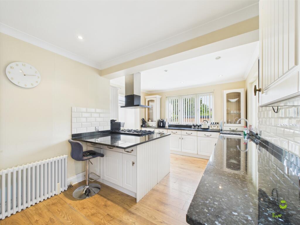 CAM02615G0-PR0063-STILL003