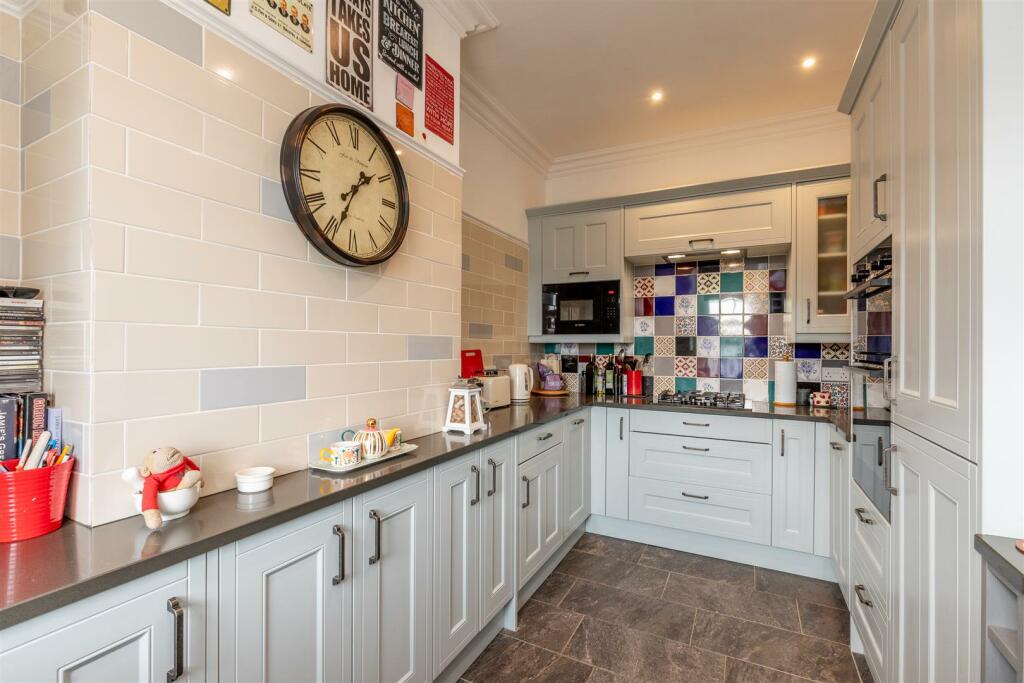 Henleaze Road, Henleaze Kitchen.jpg