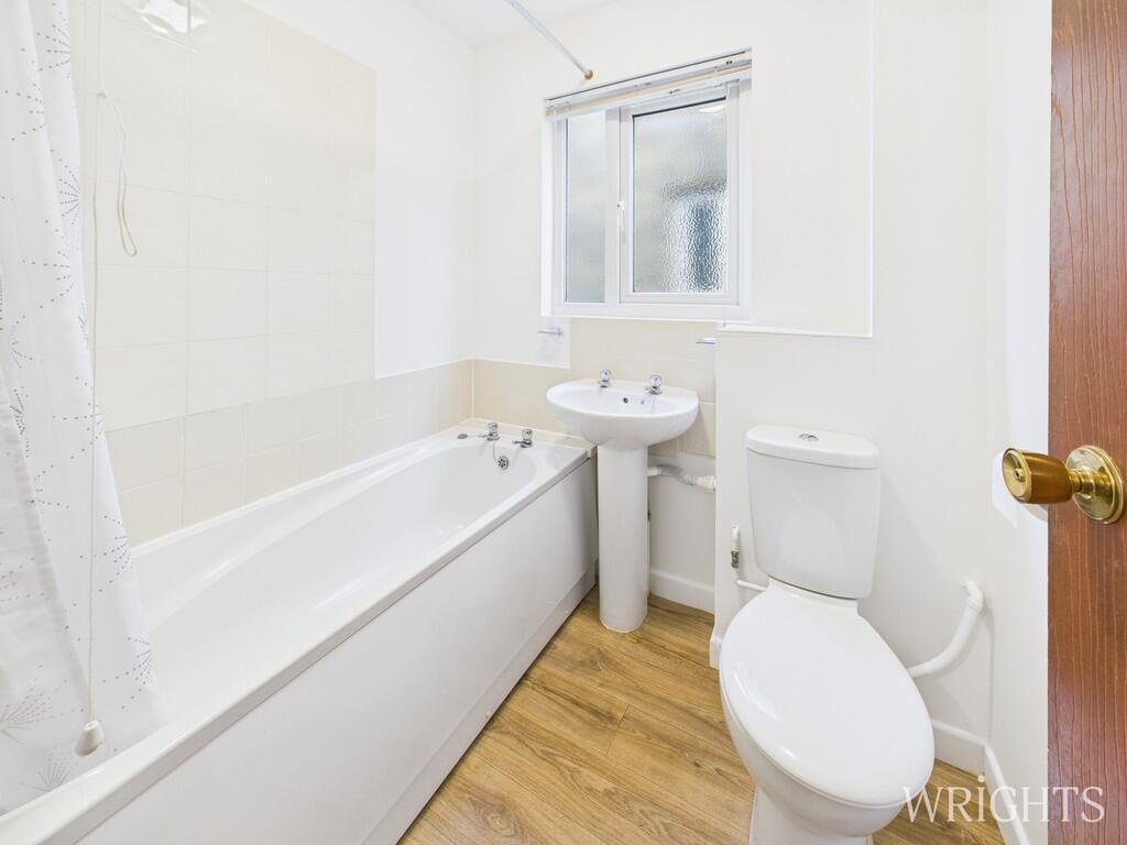 CAM05659G0-PR0042...