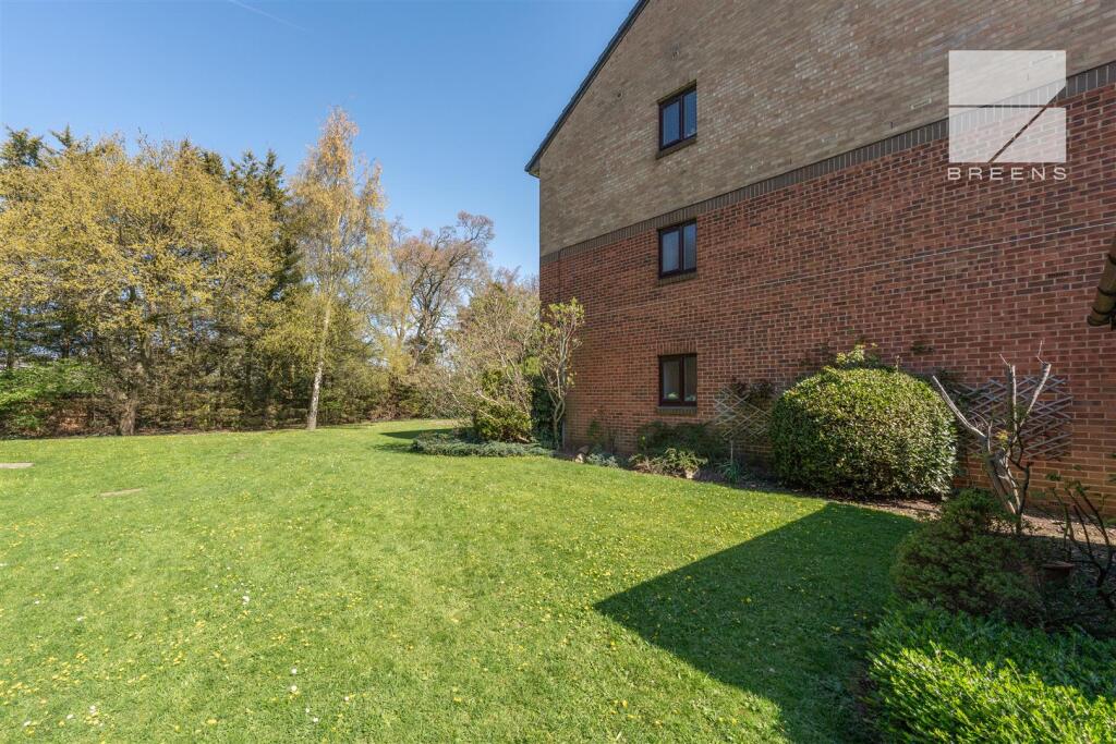 12 Hawthorne Court_0031.jpg