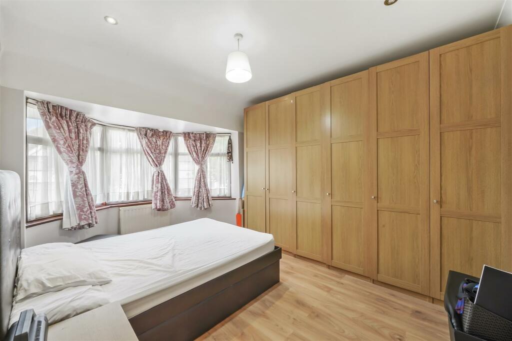 54 Victoria Avenue - DLb1NGMihl30lZzjIk93.jpg