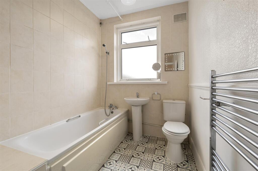 22 LOWER DOWNS ROAD,11.jpg