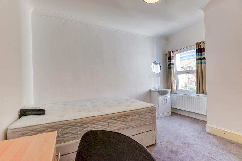 18 Egremont Place Bedroom 2 (2)