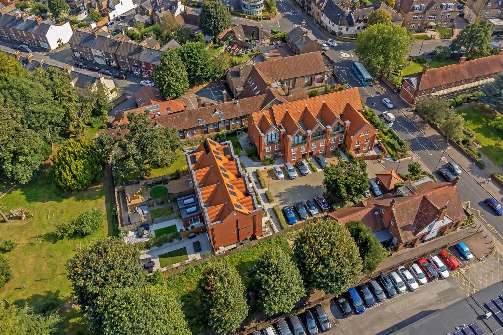 4OakTreeGardens-4.jpg