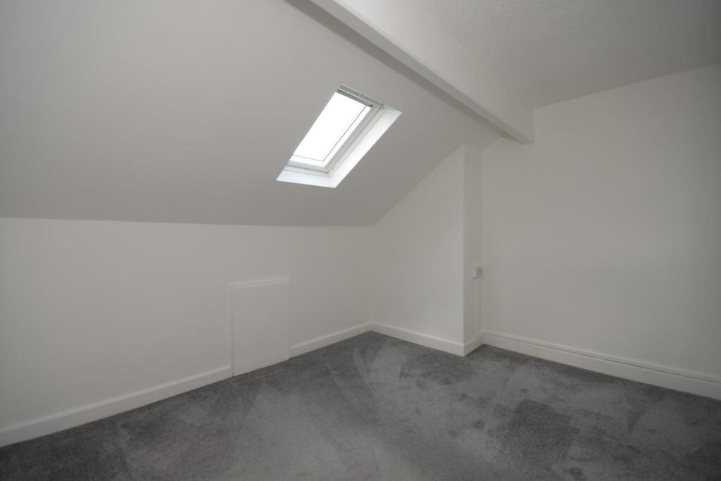 BEDROOM 4.JPG